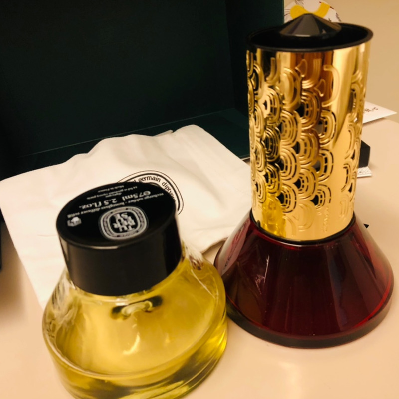 Diptyques الساعة الرملية الناش - مراجعة Home Fragrance Luxury وسعره