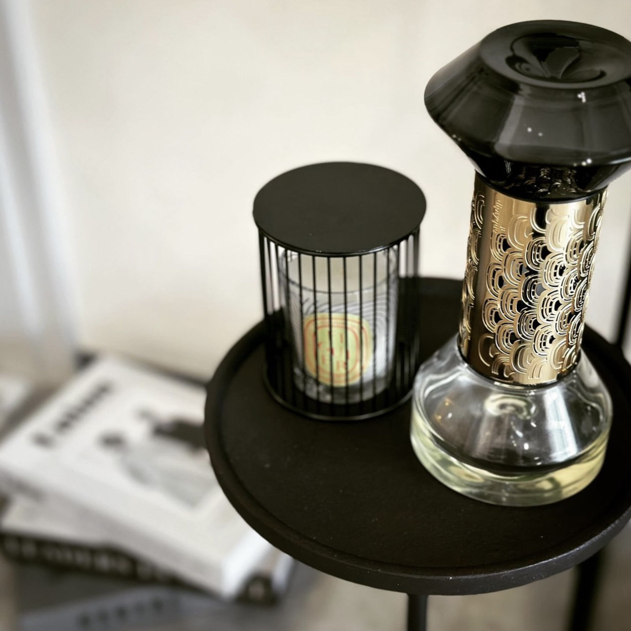 Diptyques الساعة الرملية الناش - مراجعة Home Fragrance Luxury وسعره